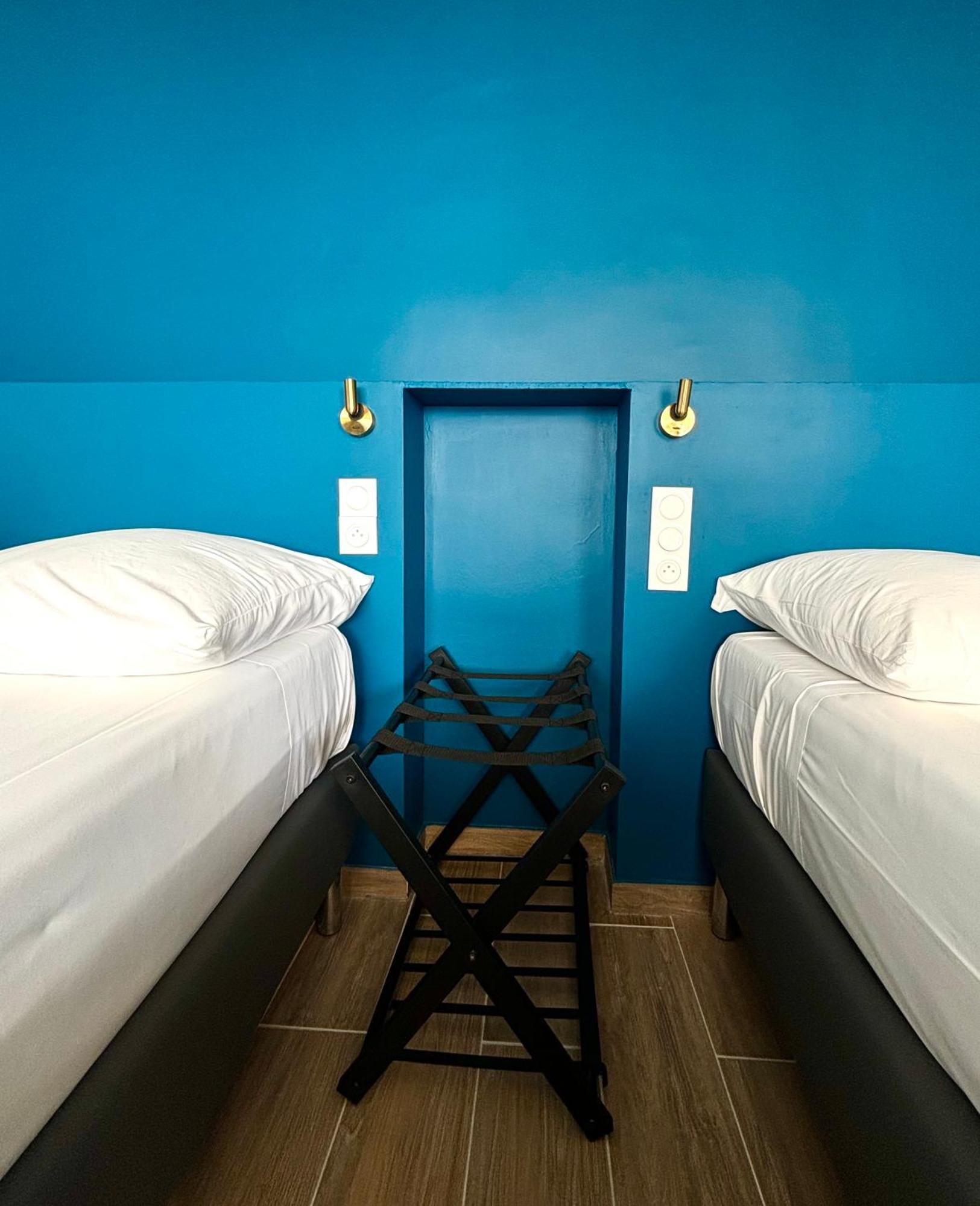 L'Hotel De La Plage Le Grau-du-Roi Phòng bức ảnh